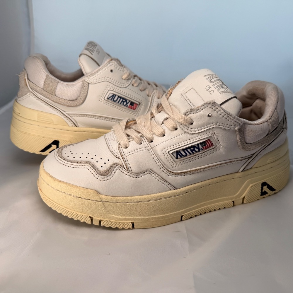 Autry CLC Sneakers 38 Low Top Off White Cream Leather Platform Chunky Retro Shoe